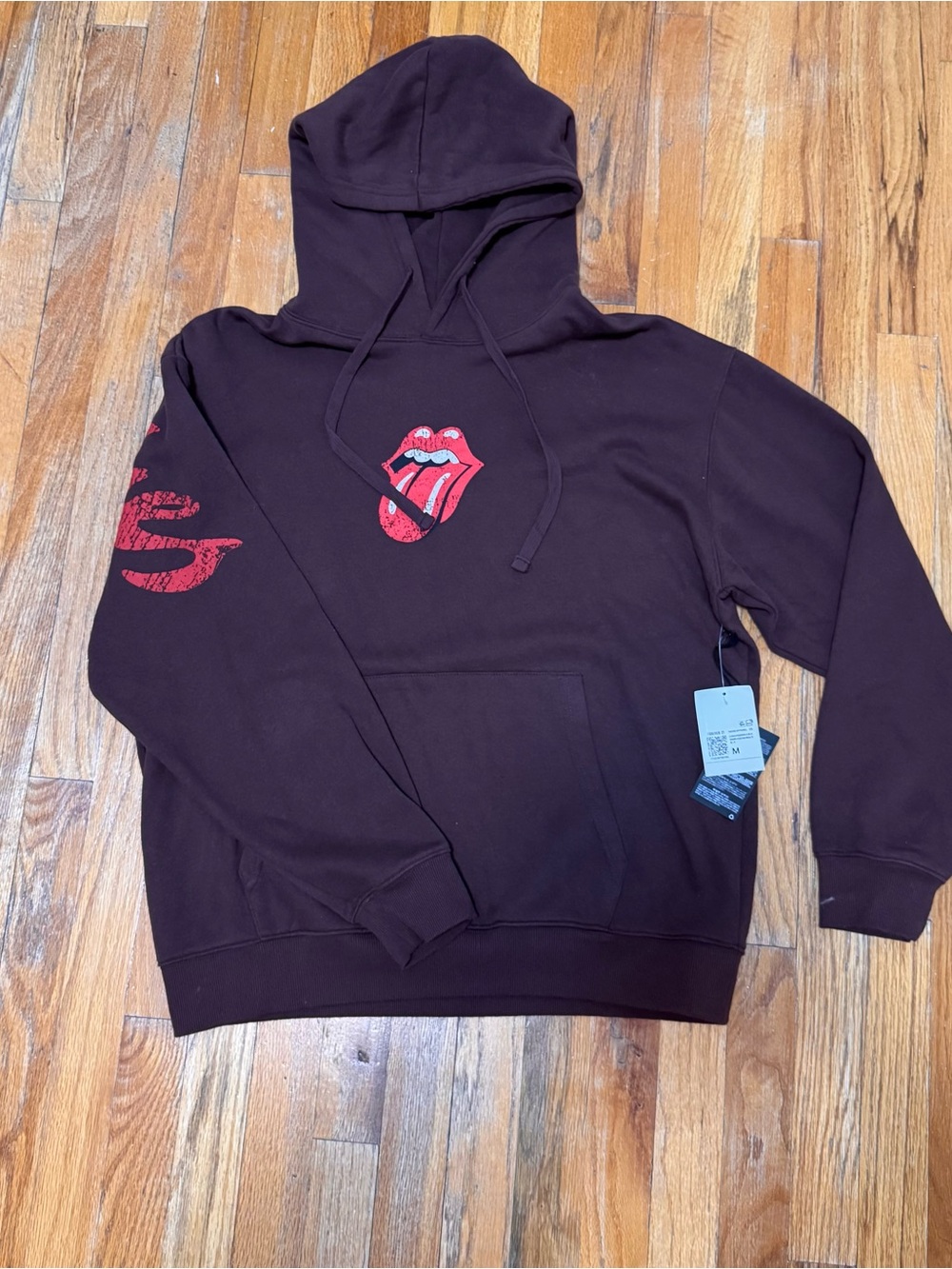 Forever 21 Men's Dark Brown Crewneck Hoodie with Red Graphic